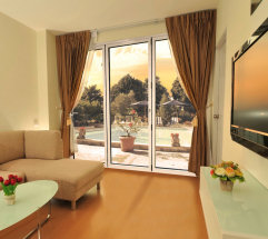 Bi-folding Doors onHover Pic