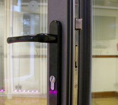 Continental Aluminium Folding Doors | Slim Aluminium Bifolding Doors ... Continental Aluminium Folding Doors | Slim Aluminium Bifolding Doors ...