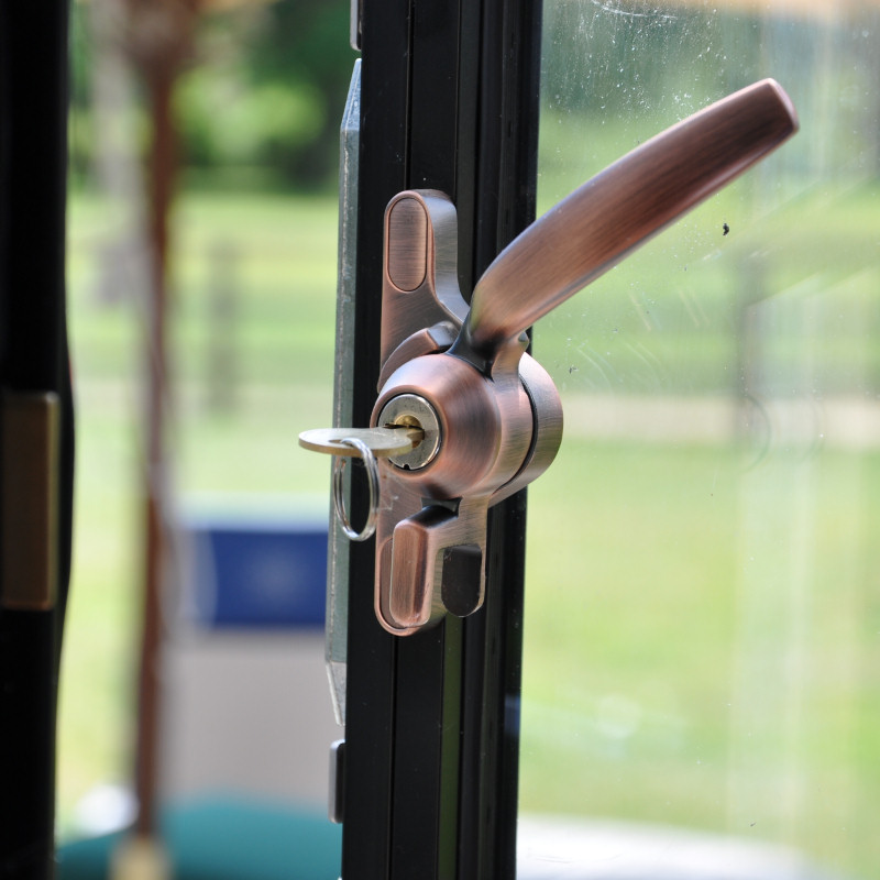 Key Locking Handles